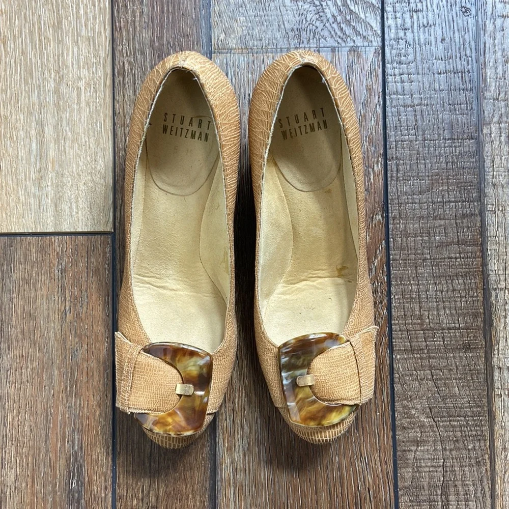 Stuart Weitzman Bucalima Tan Wedges Buckle Detail 5?